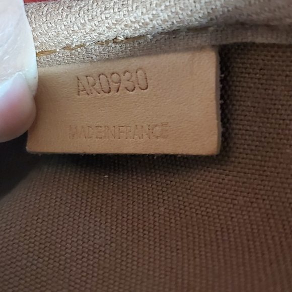 LV saumur 35 - Picture 10 of 16